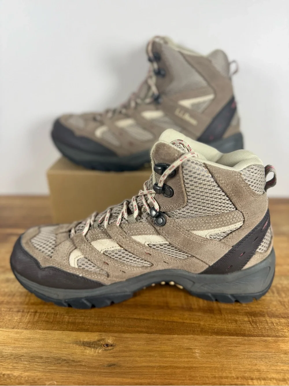 L.L. Bean Mid Height Hiking Boots Tan Suede and Mesh Size 11